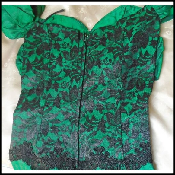Green Formal Gown, TEA LENGTH with Black Lace Corset VFG Vintage 80s DRAMA - Picture 3 of 16